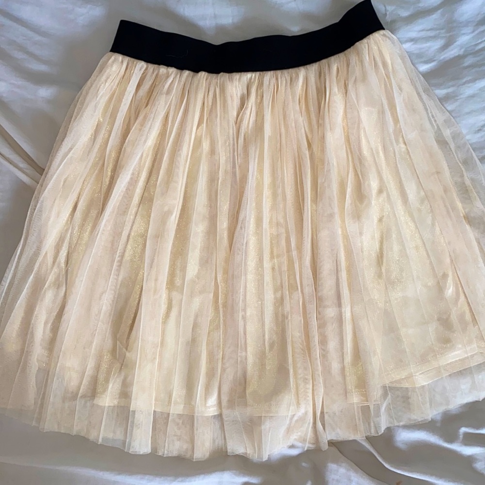 women’s tan tulle skirt